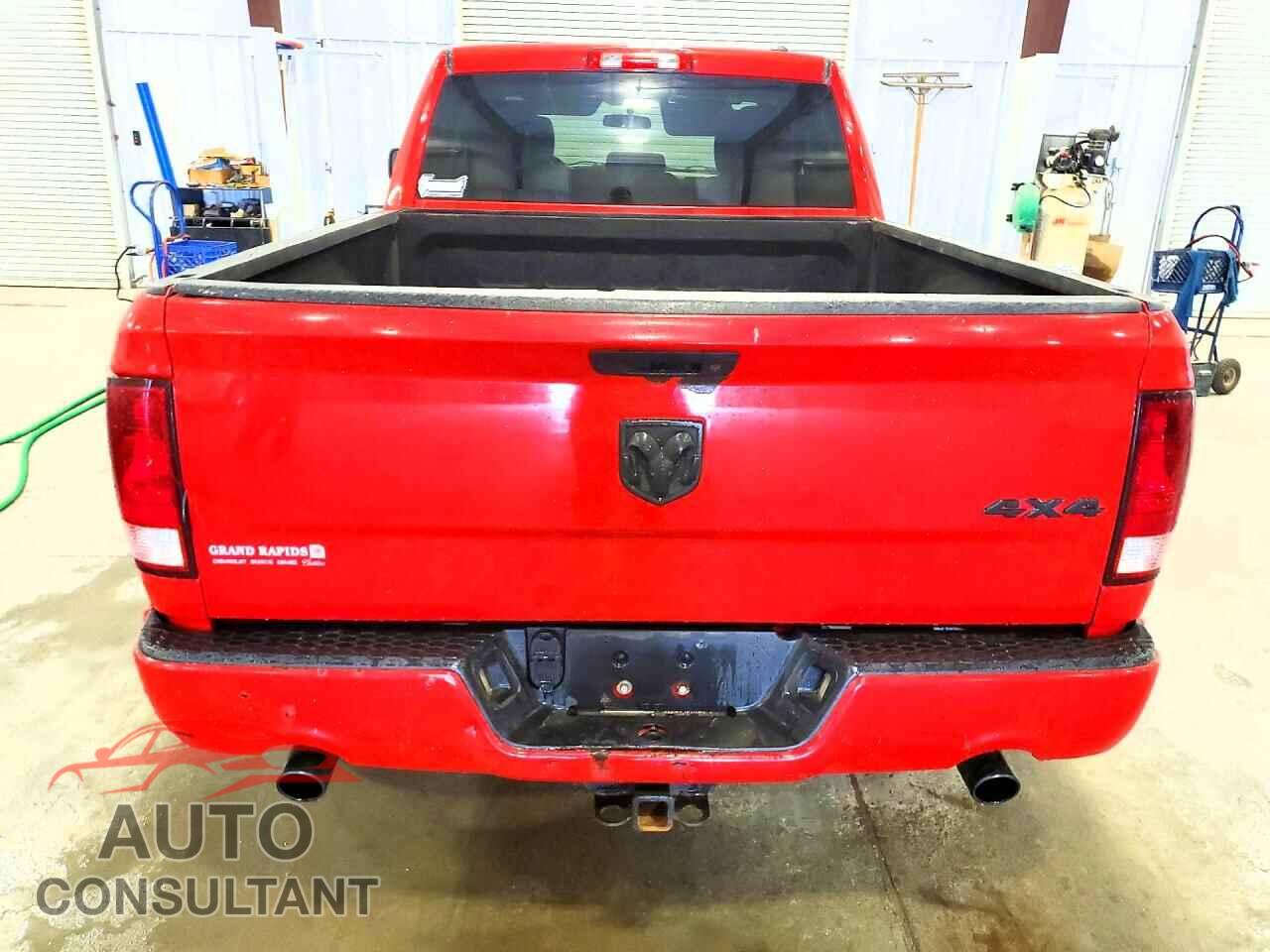 DODGE RAM 1500 2012 - 1C6RD7FT2CS261278
