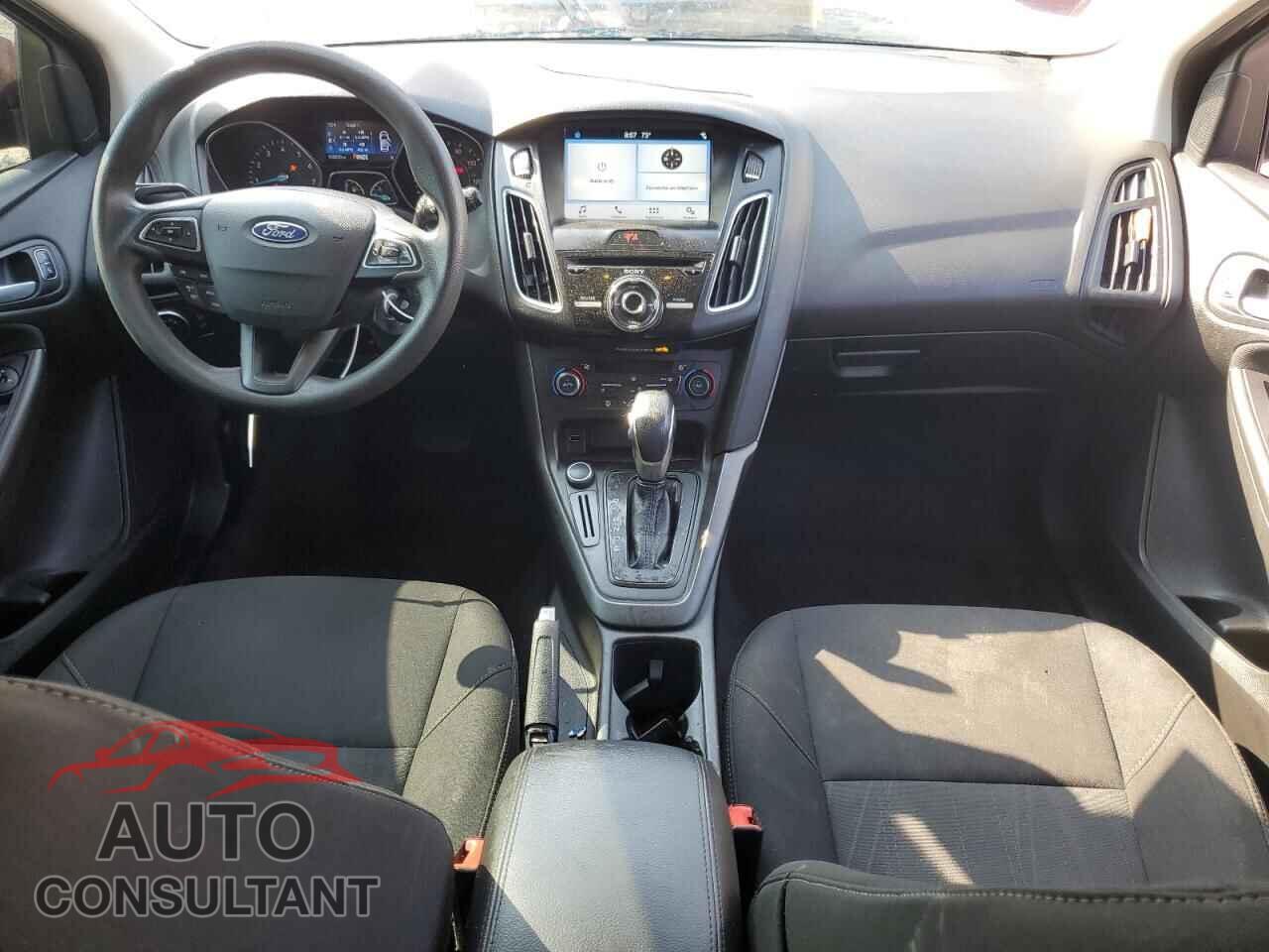 FORD FOCUS 2017 - 1FADP3M20HL215033