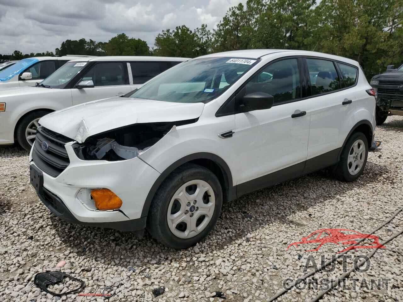 FORD ESCAPE 2018 - 1FMCU0F70JUC06804