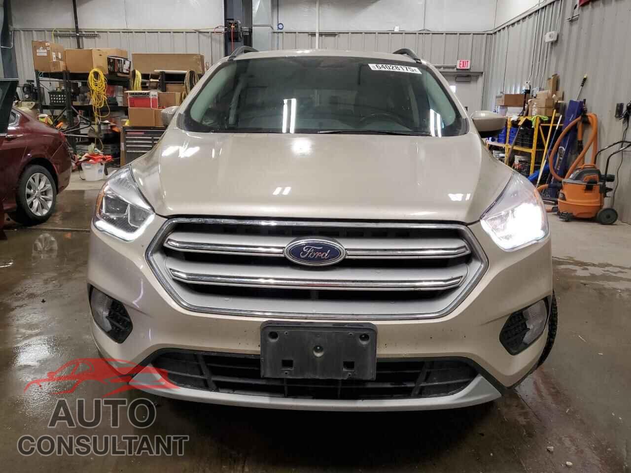 FORD ESCAPE 2018 - 1FMCU9HD3JUD37863