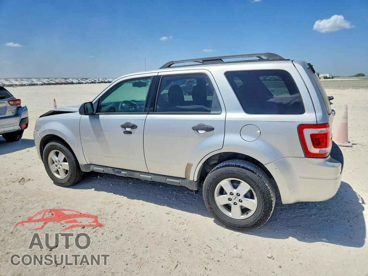 FORD ESCAPE 2011 - 1FMCU0D78BKA80952