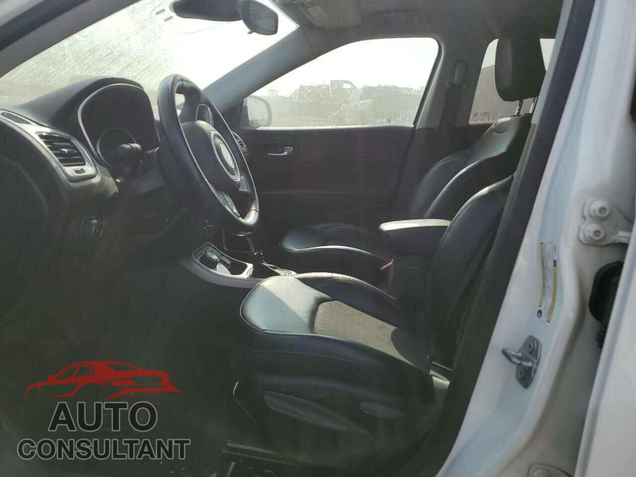 JEEP COMPASS 2018 - 3C4NJDBB1JT230689