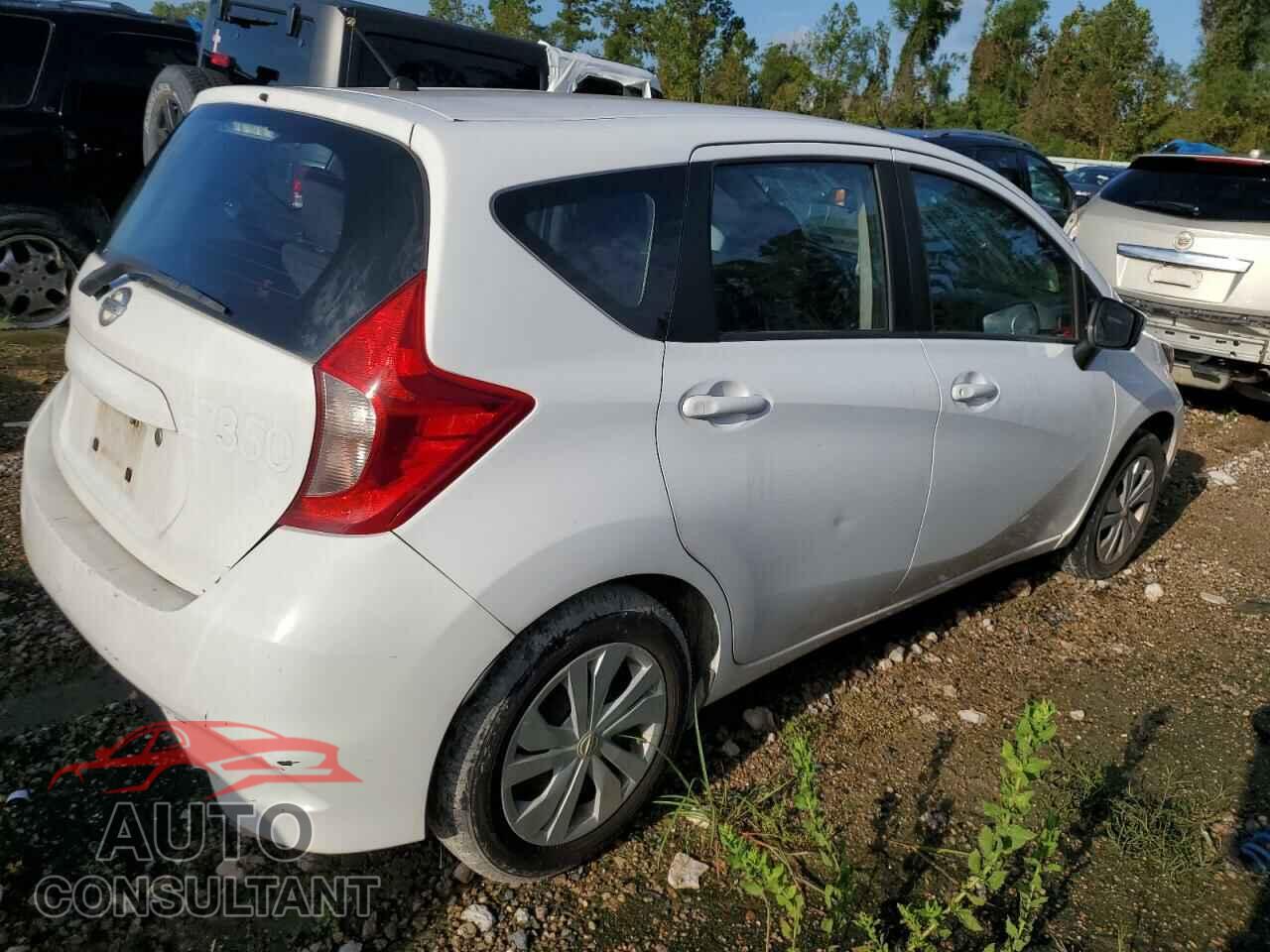 NISSAN VERSA 2018 - 3N1CE2CP3JL360177