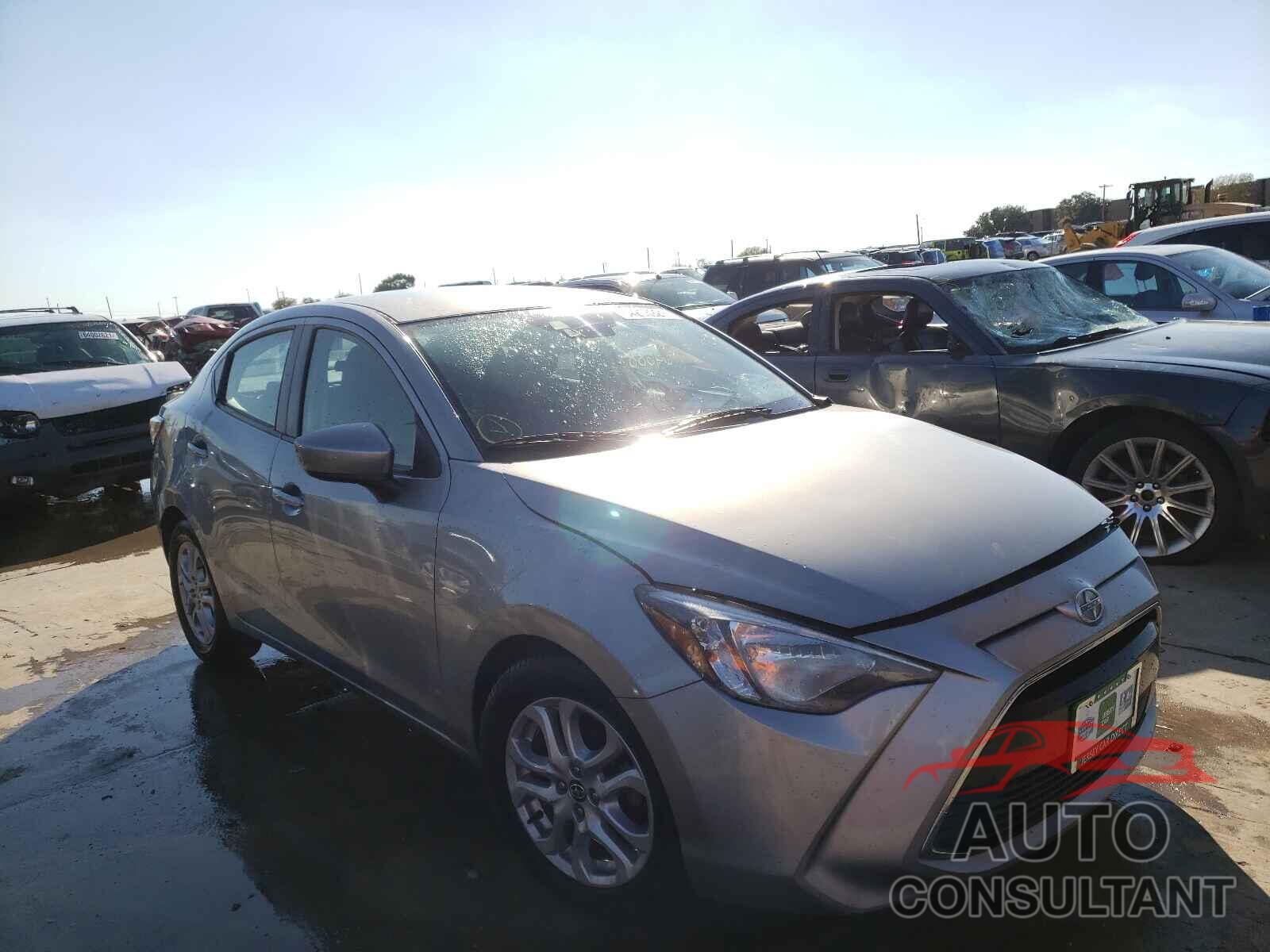 TOYOTA SCION 2016 - 3MYDLBZV3GY118838