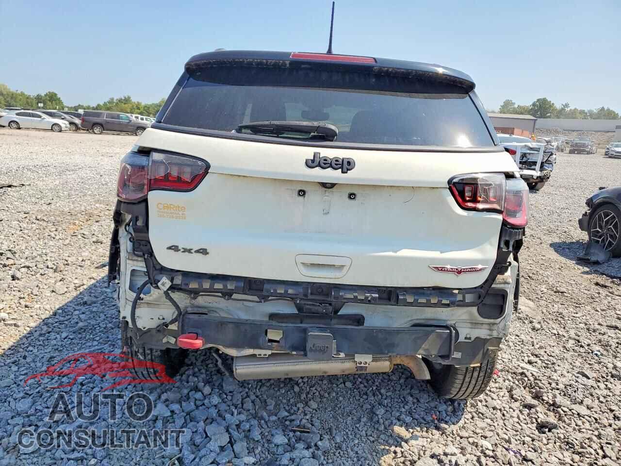 JEEP COMPASS 2018 - 3C4NJDDB4JT129272