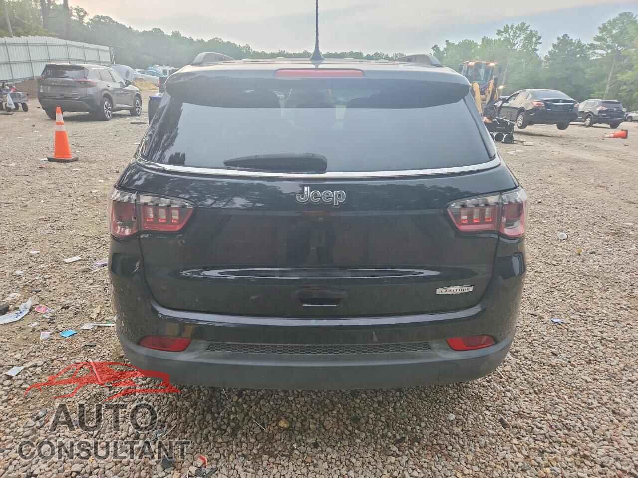 JEEP COMPASS 2017 - 3C4NJCBB5HT632543
