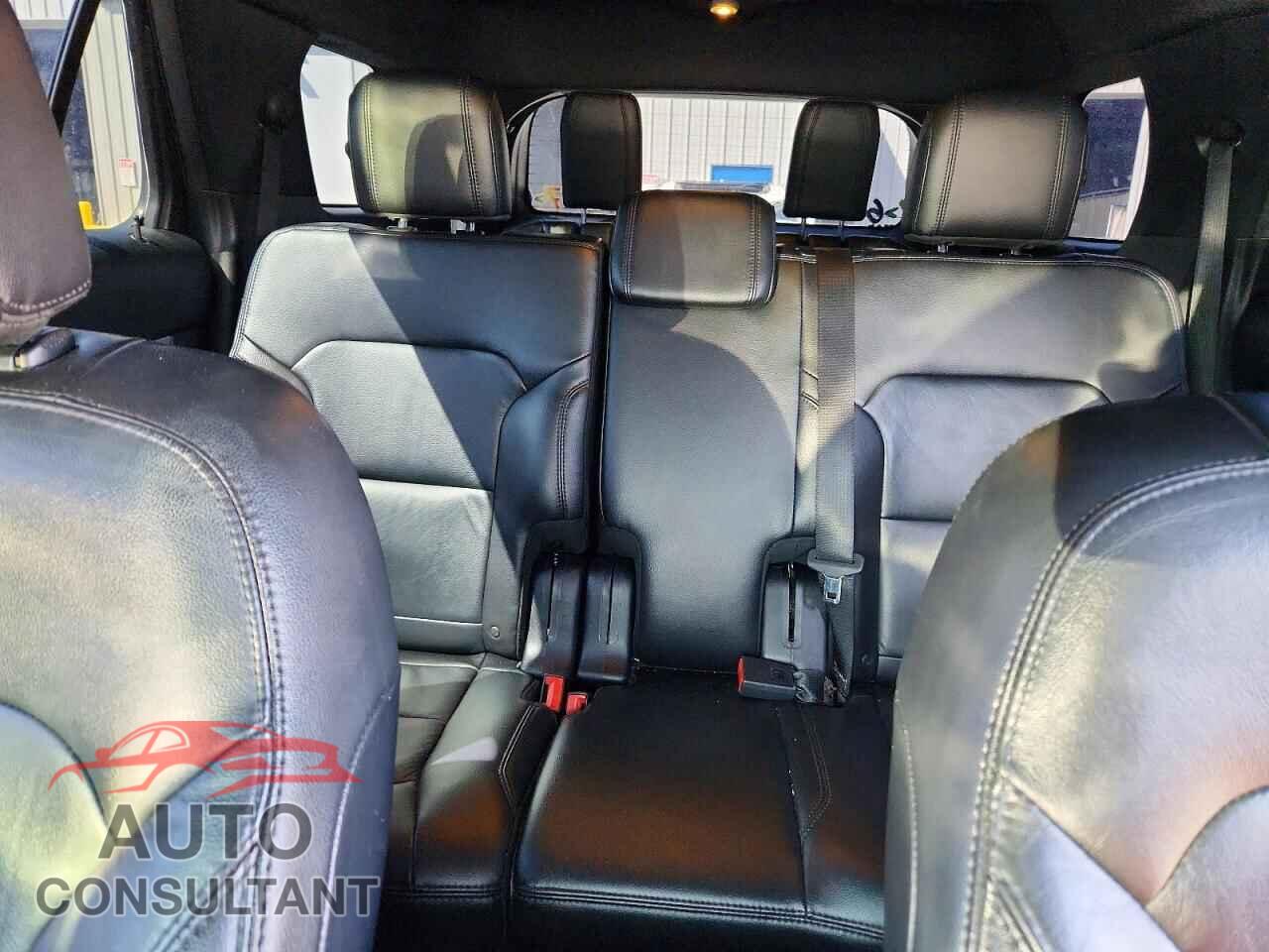 FORD EXPLORER 2017 - 1FM5K8D86HGB79111