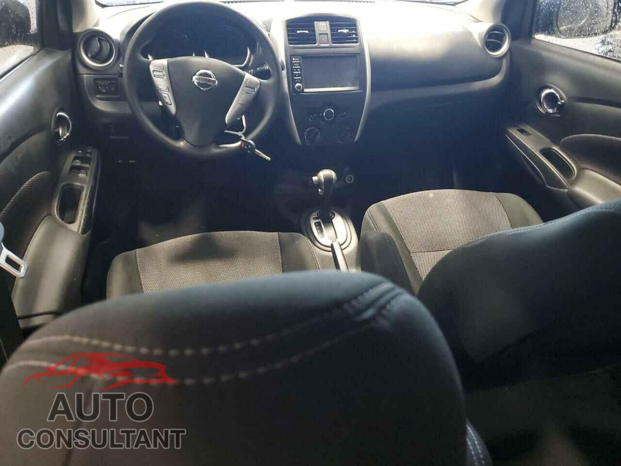 NISSAN VERSA 2019 - 3N1CN7AP3KL868635
