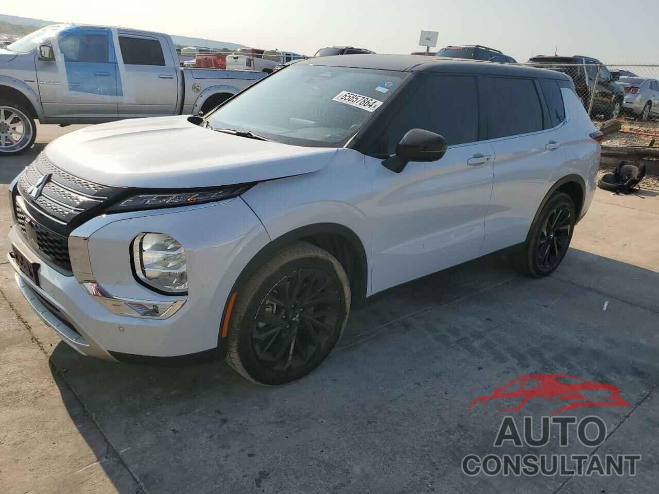 MITSUBISHI OUTLANDER 2023 - JA4J3UA85PZ018176