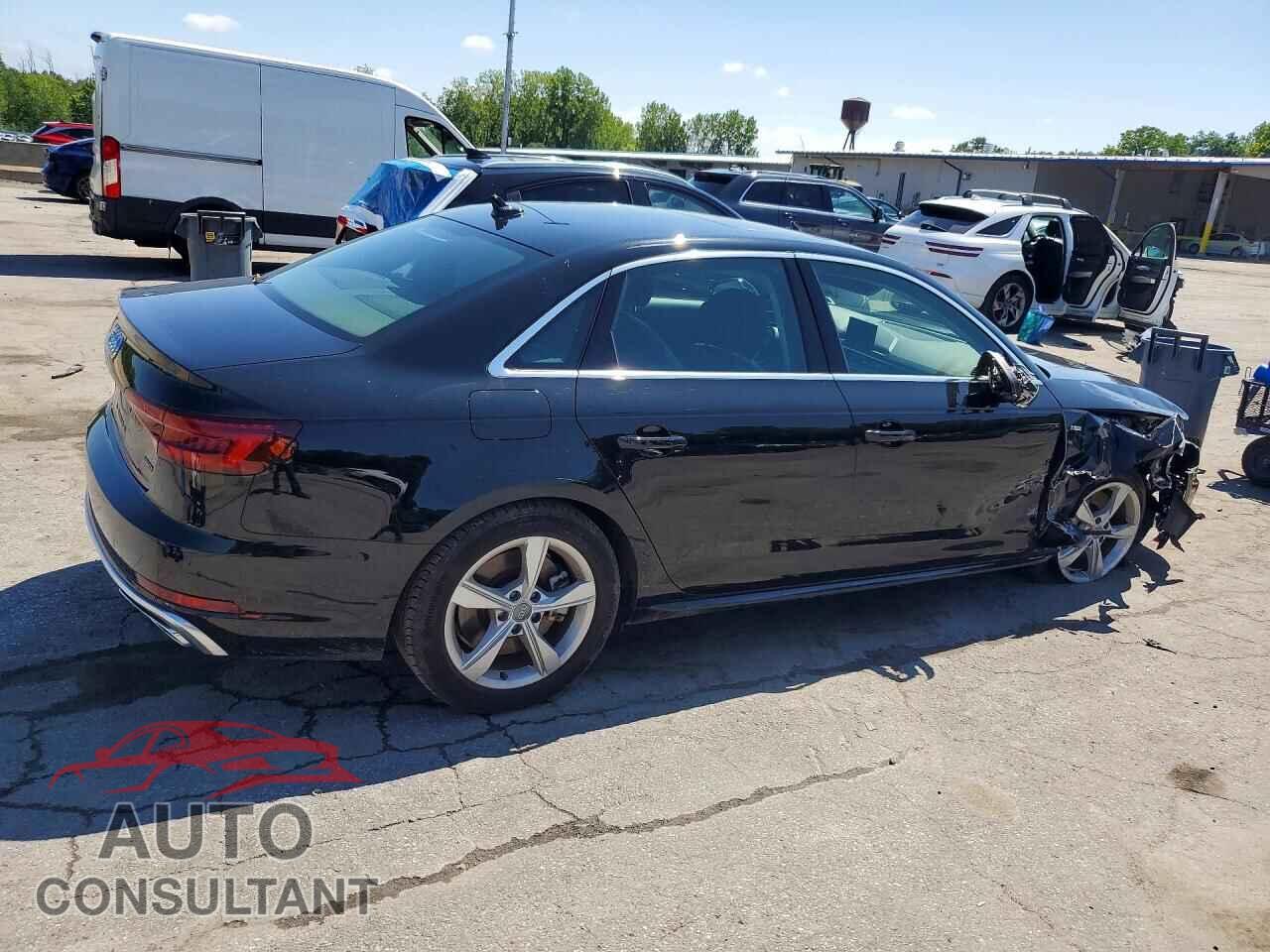 AUDI A4 2019 - WAUDNAF43KA042000
