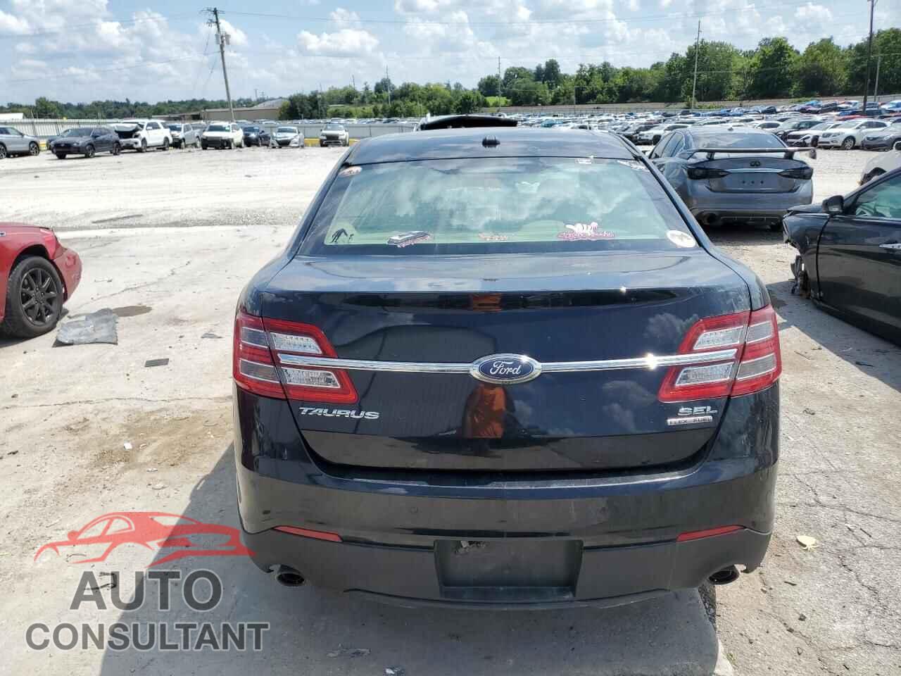 FORD TAURUS 2016 - 1FAHP2E88GG127854