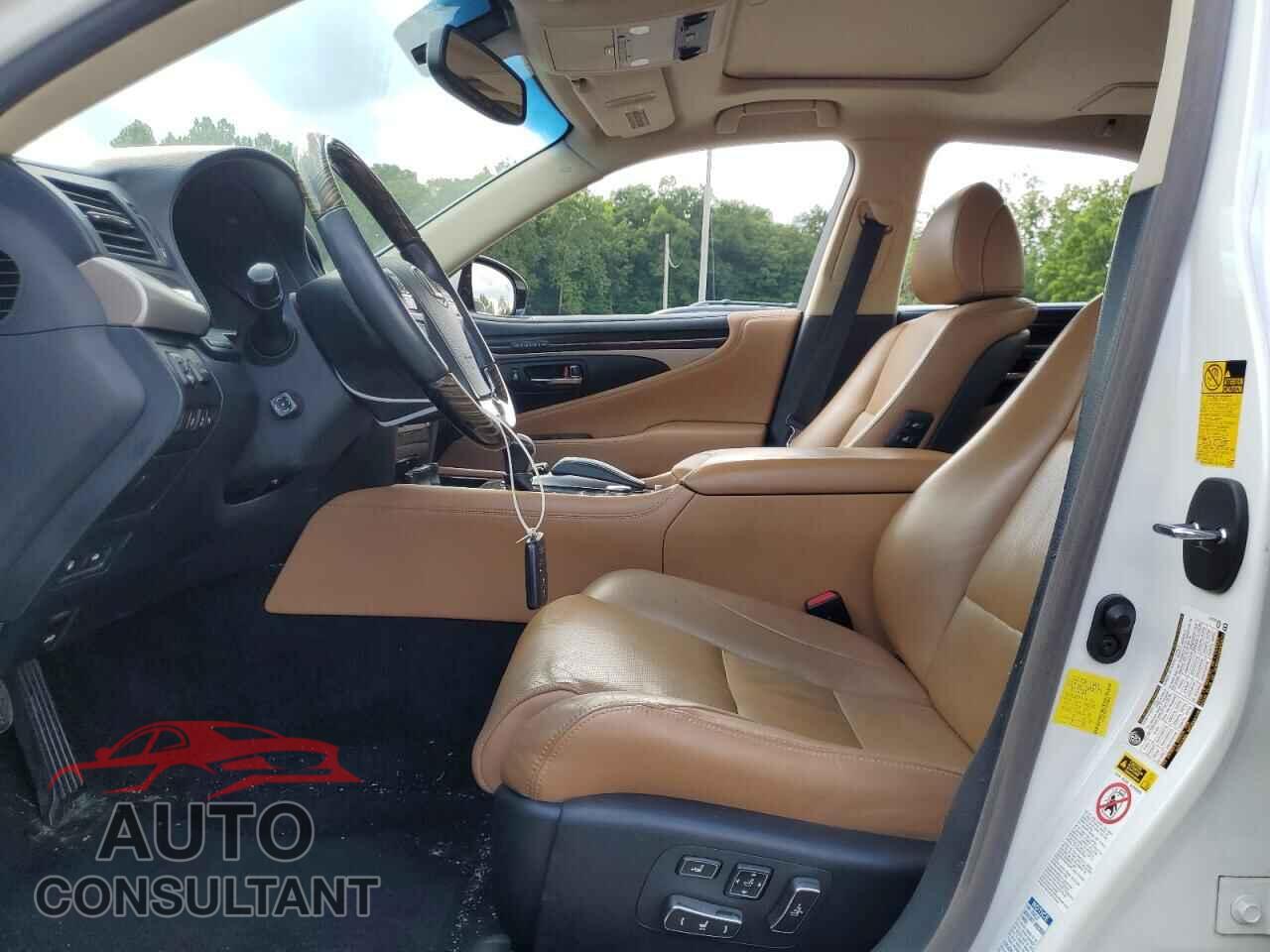 LEXUS LS460 2015 - JTHCL5EF2F5024079