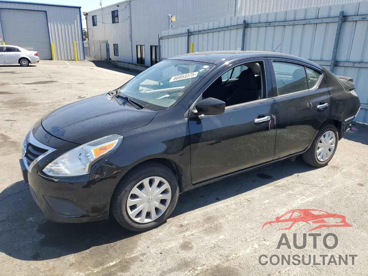NISSAN VERSA 2018 - 3N1CN7AP1JL858412
