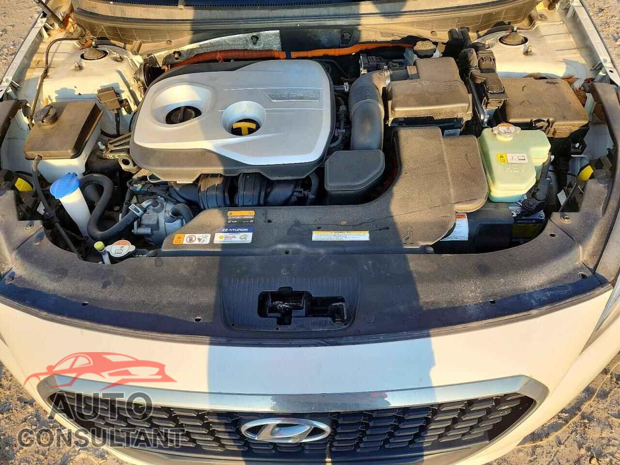 HYUNDAI SONATA 2017 - KMHE34L13HA046741