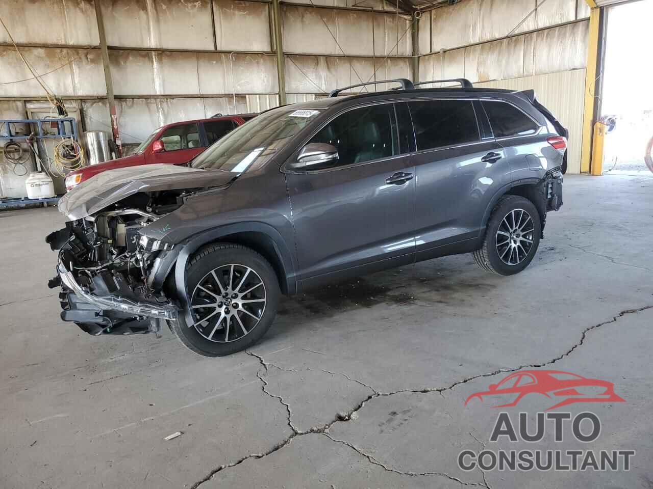 TOYOTA HIGHLANDER 2017 - 5TDKZRFH5HS219688