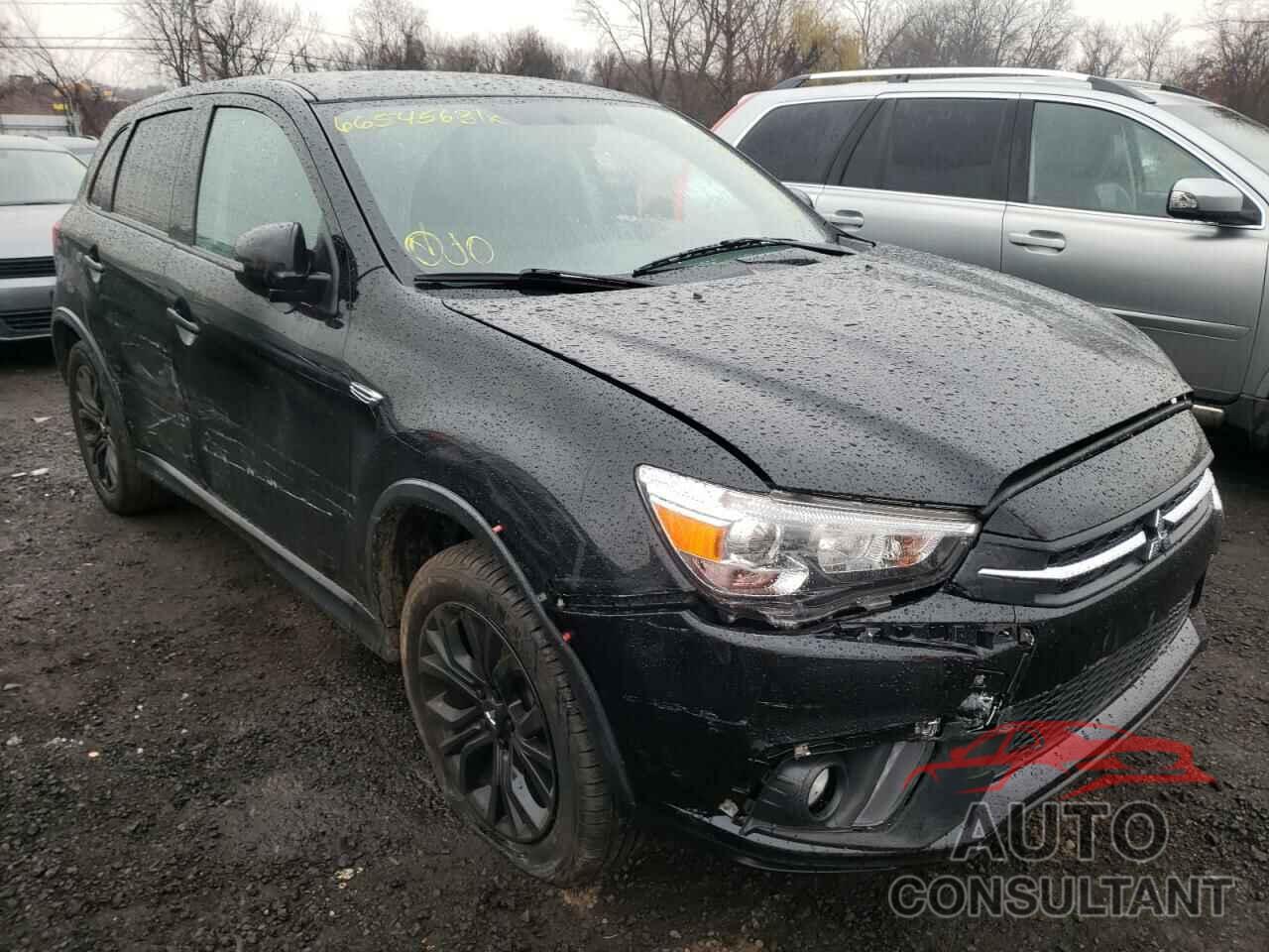 MITSUBISHI OUTLANDER 2018 - JA4AR3AU7JU006931