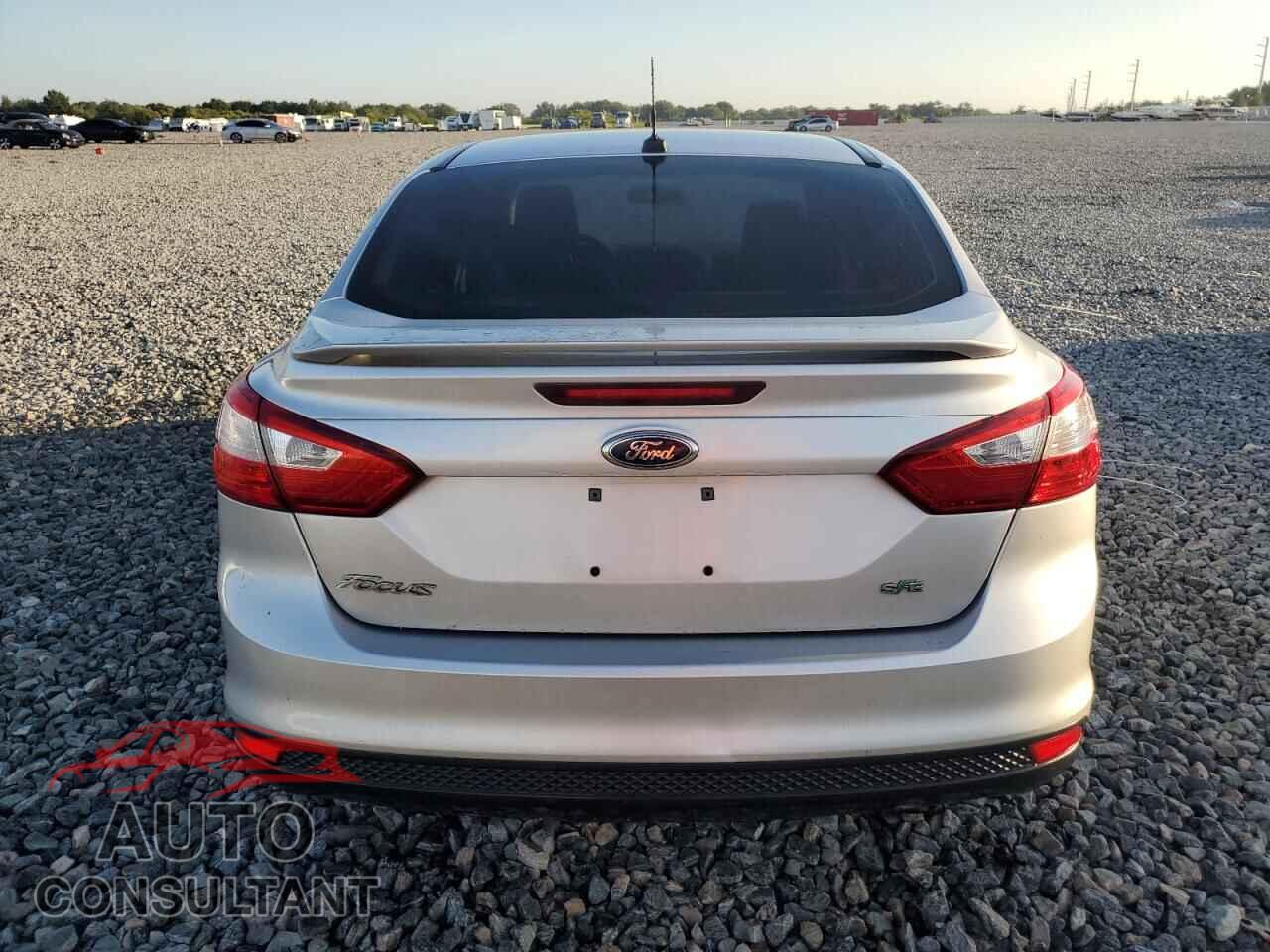FORD FOCUS 2012 - 1FAHP3F23CL298464