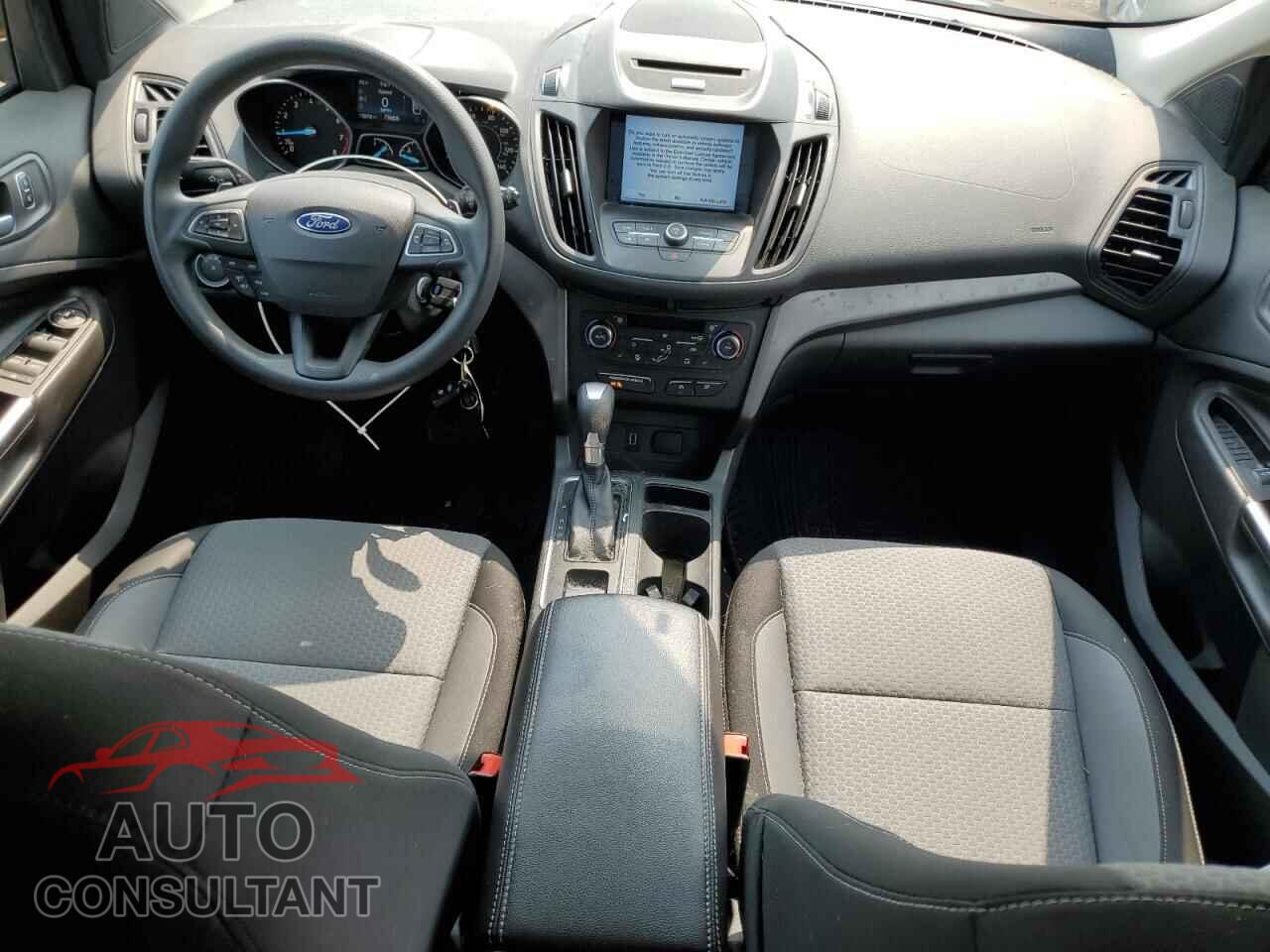 FORD ESCAPE 2017 - 1FMCU9GD7HUB50072