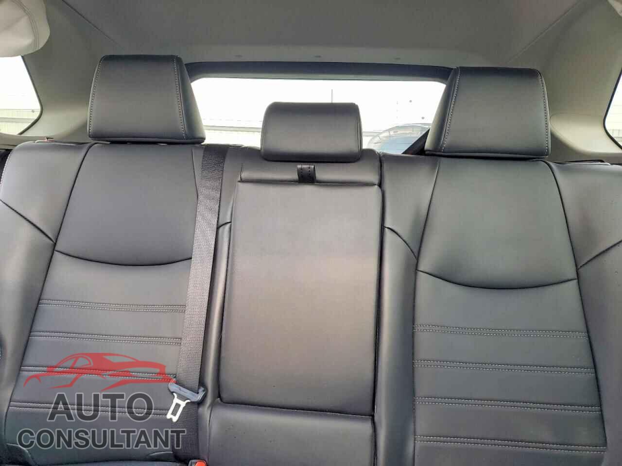 TOYOTA RAV4 2023 - 2T3A1RFV6PC335828