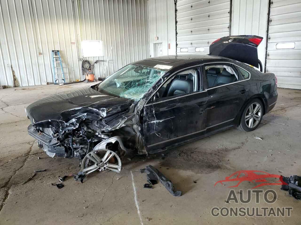 VOLKSWAGEN PASSAT 2015 - 1VWBT7A3XFC010752