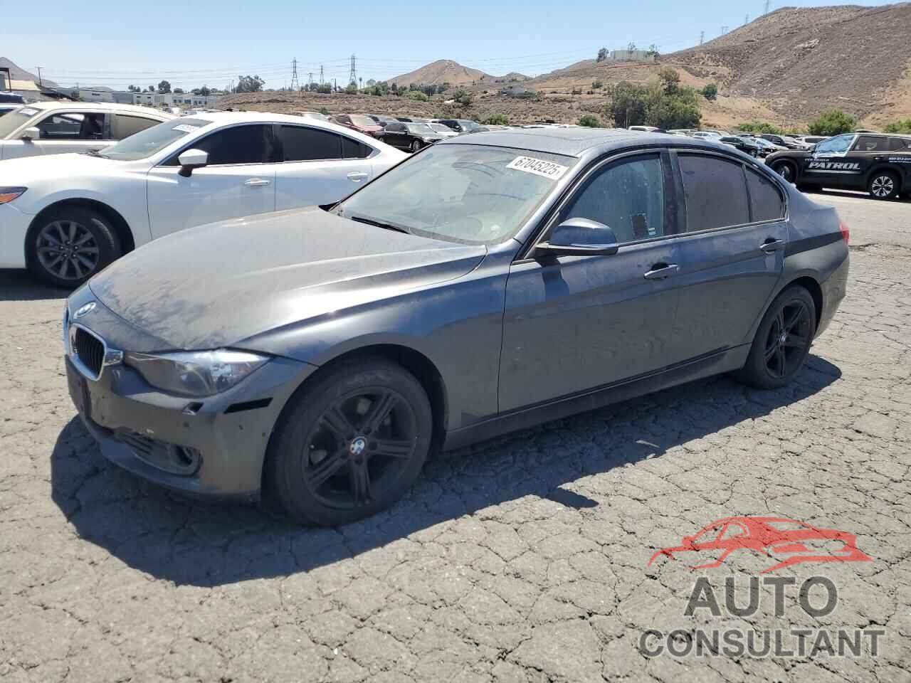 BMW 3 SERIES 2012 - WBA3A5G52CNP18212