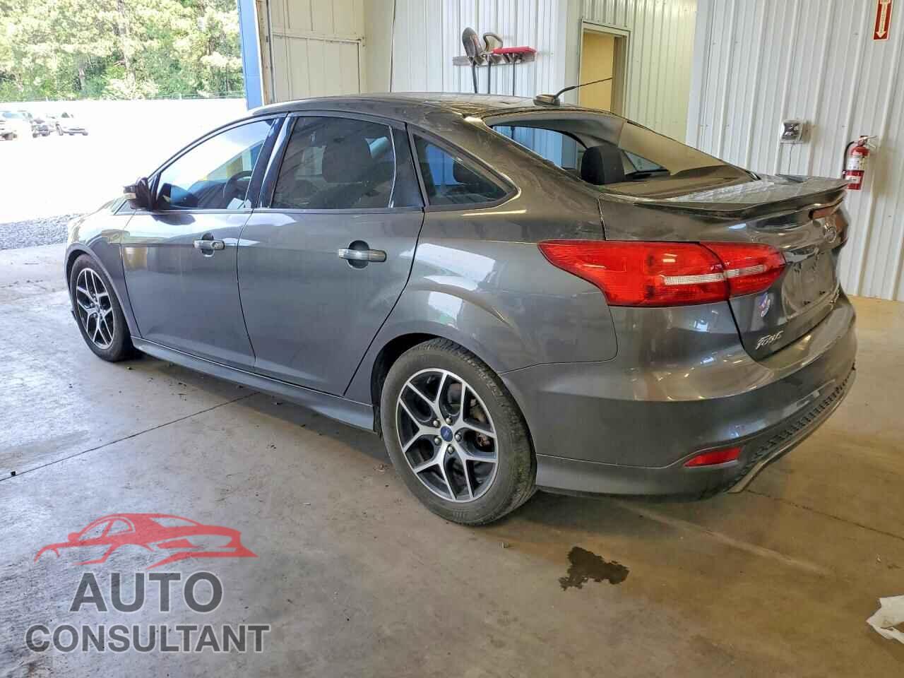 FORD FOCUS 2015 - 1FADP3F28FL373047