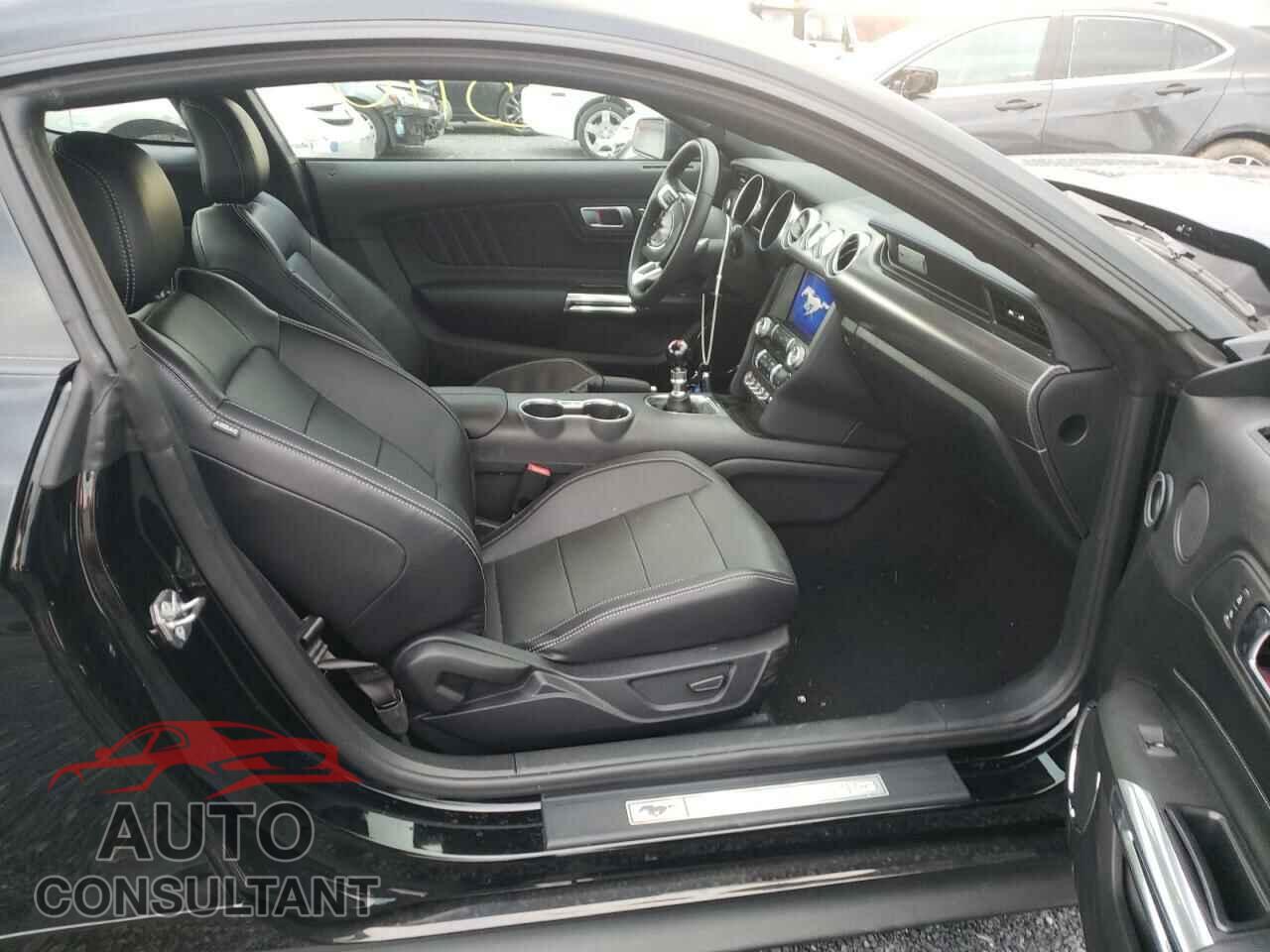 FORD MUSTANG 2021 - 1FA6P8CF5M5121237