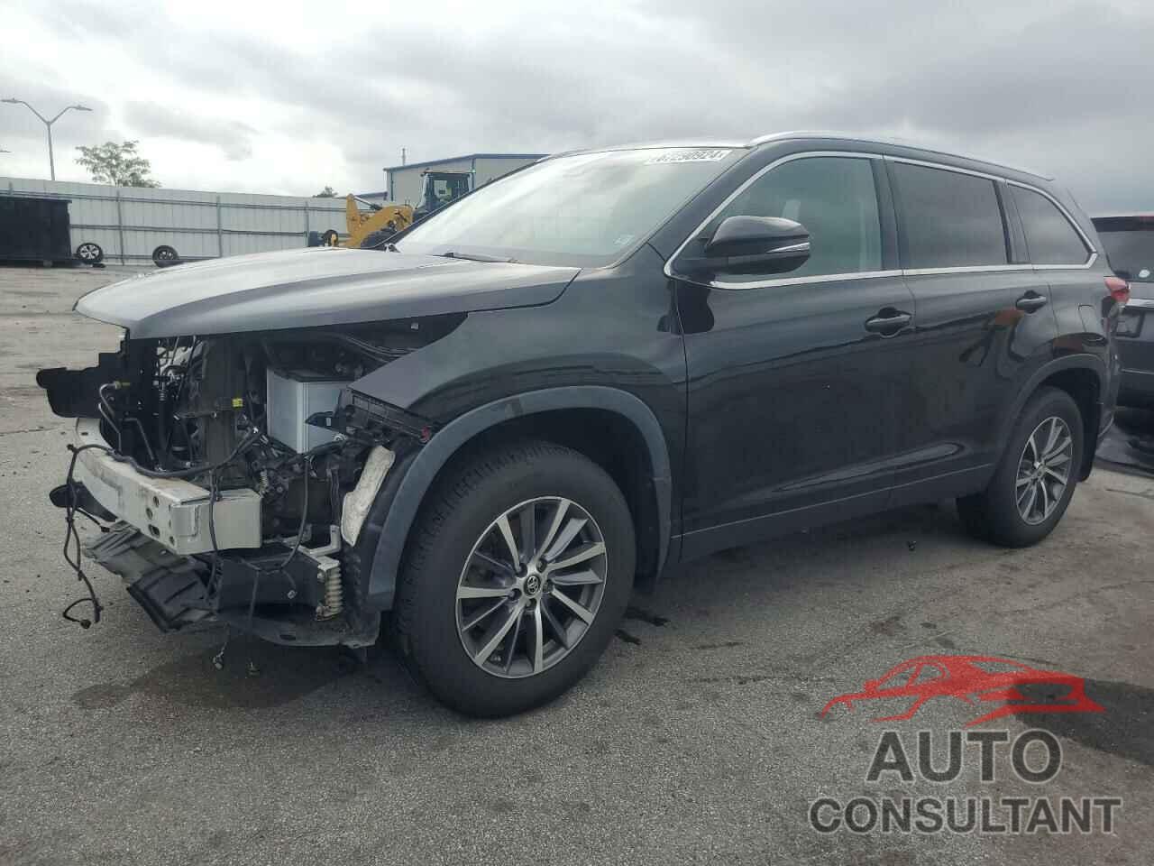 TOYOTA HIGHLANDER 2019 - 5TDJZRFH4KS734068