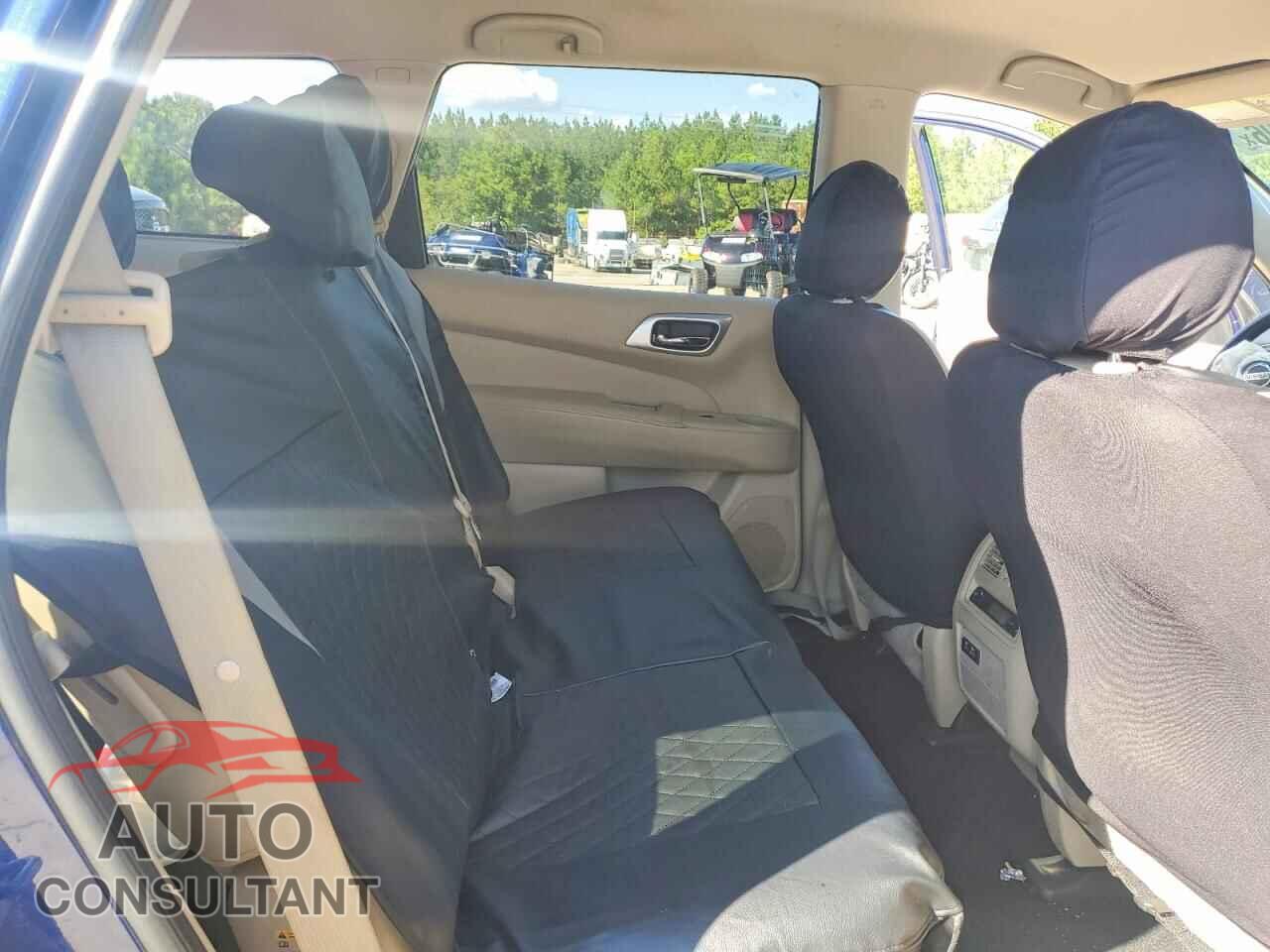 NISSAN PATHFINDER 2019 - 5N1DR2MM7KC609552