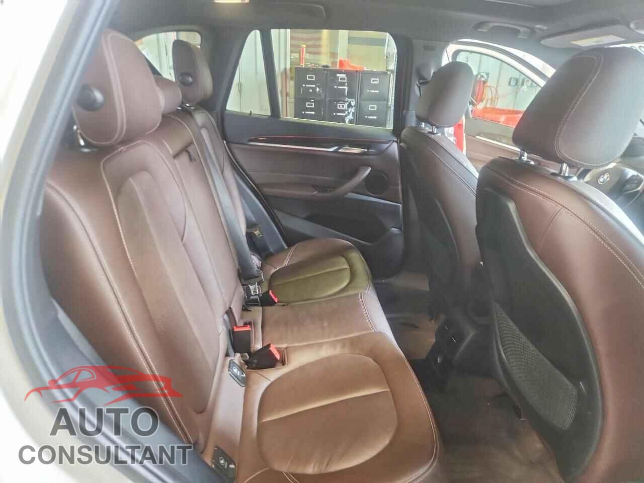 BMW X1 2018 - WBXHT3C31J5K25682