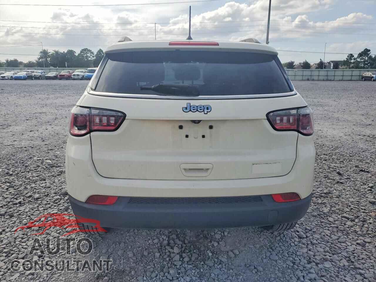 JEEP COMPASS 2018 - 3C4NJDBB4JT348929
