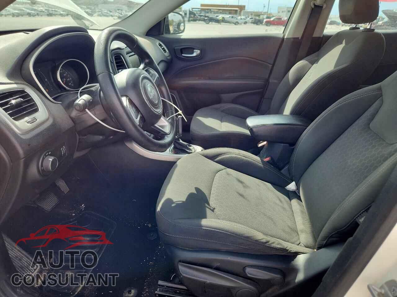 JEEP COMPASS 2017 - 3C4NJCAB9HT661111