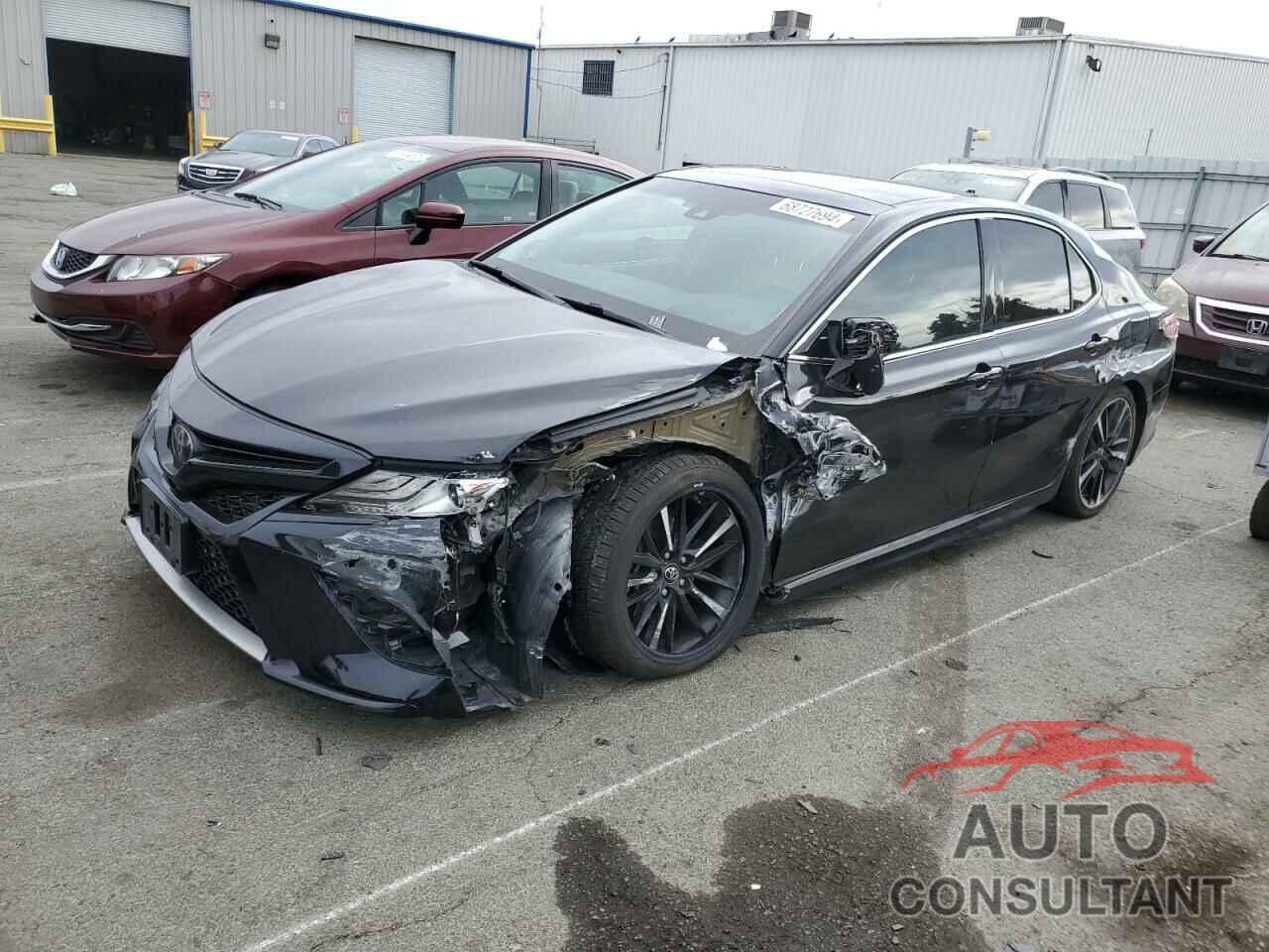 TOYOTA CAMRY 2018 - 4T1BZ1HK8JU015328