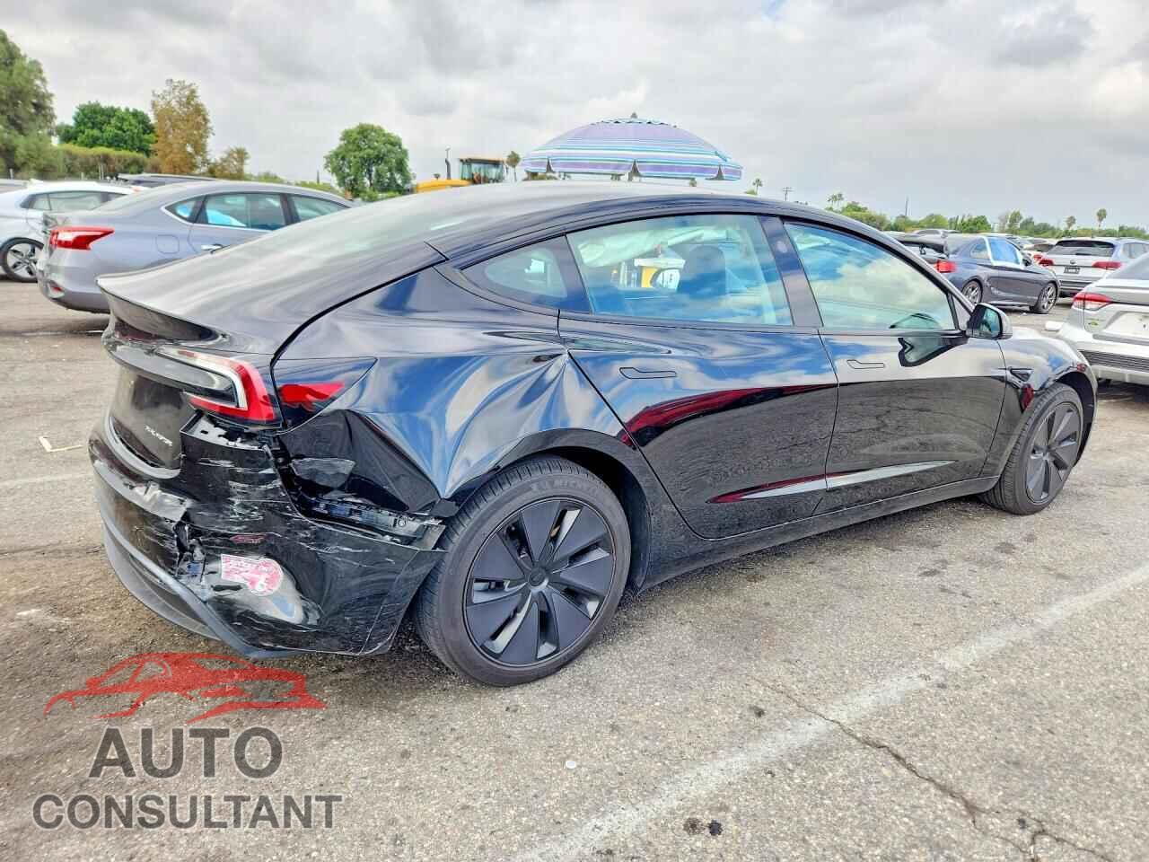 TESLA MODEL 3 2024 - 5YJ3E1EB5RF809393