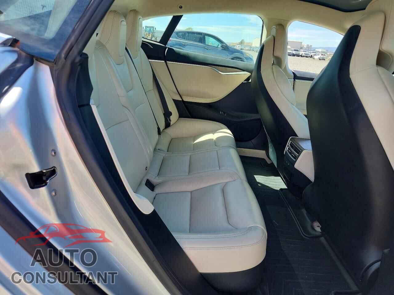TESLA MODEL S 2017 - 5YJSA1E13HF224972