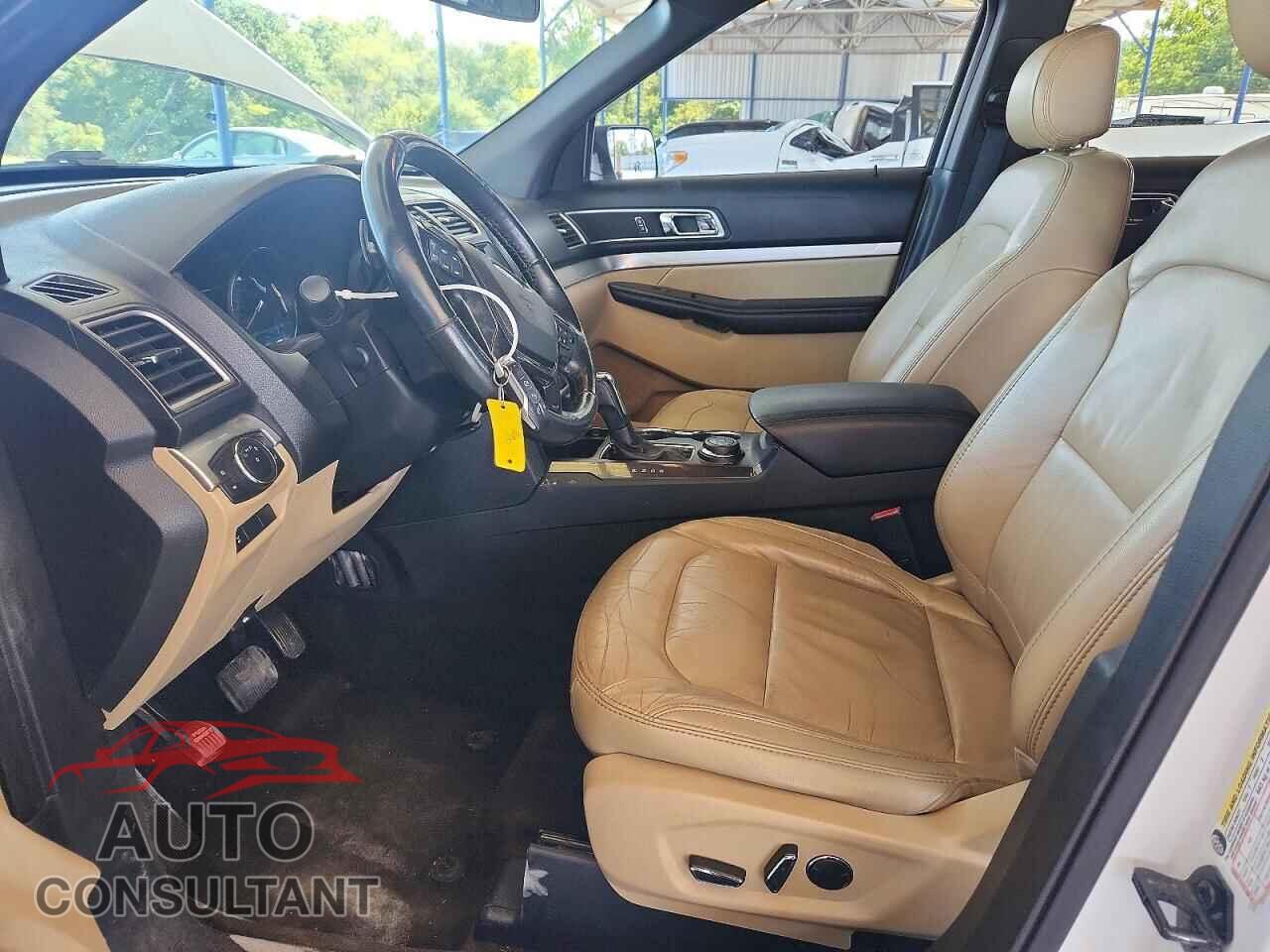 FORD EXPLORER 2017 - 1FM5K8D80HGD18469