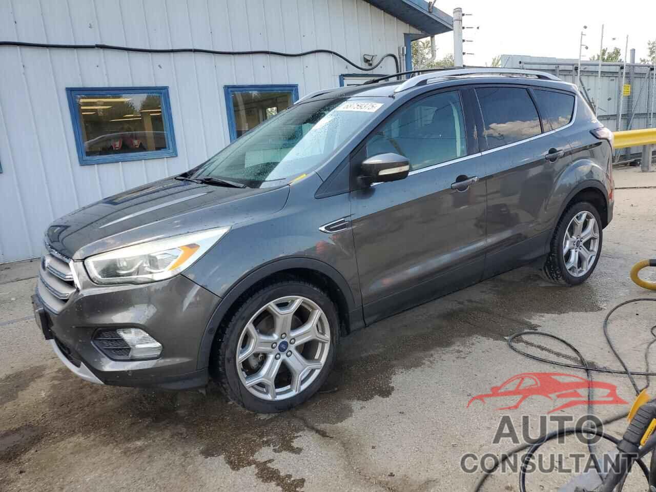 FORD ESCAPE 2017 - 1FMCU0J91HUD50784