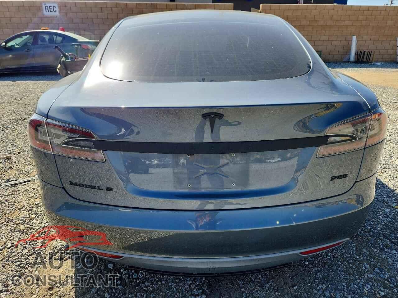 TESLA MODEL S 2013 - 5YJSA1CP6DFP04196