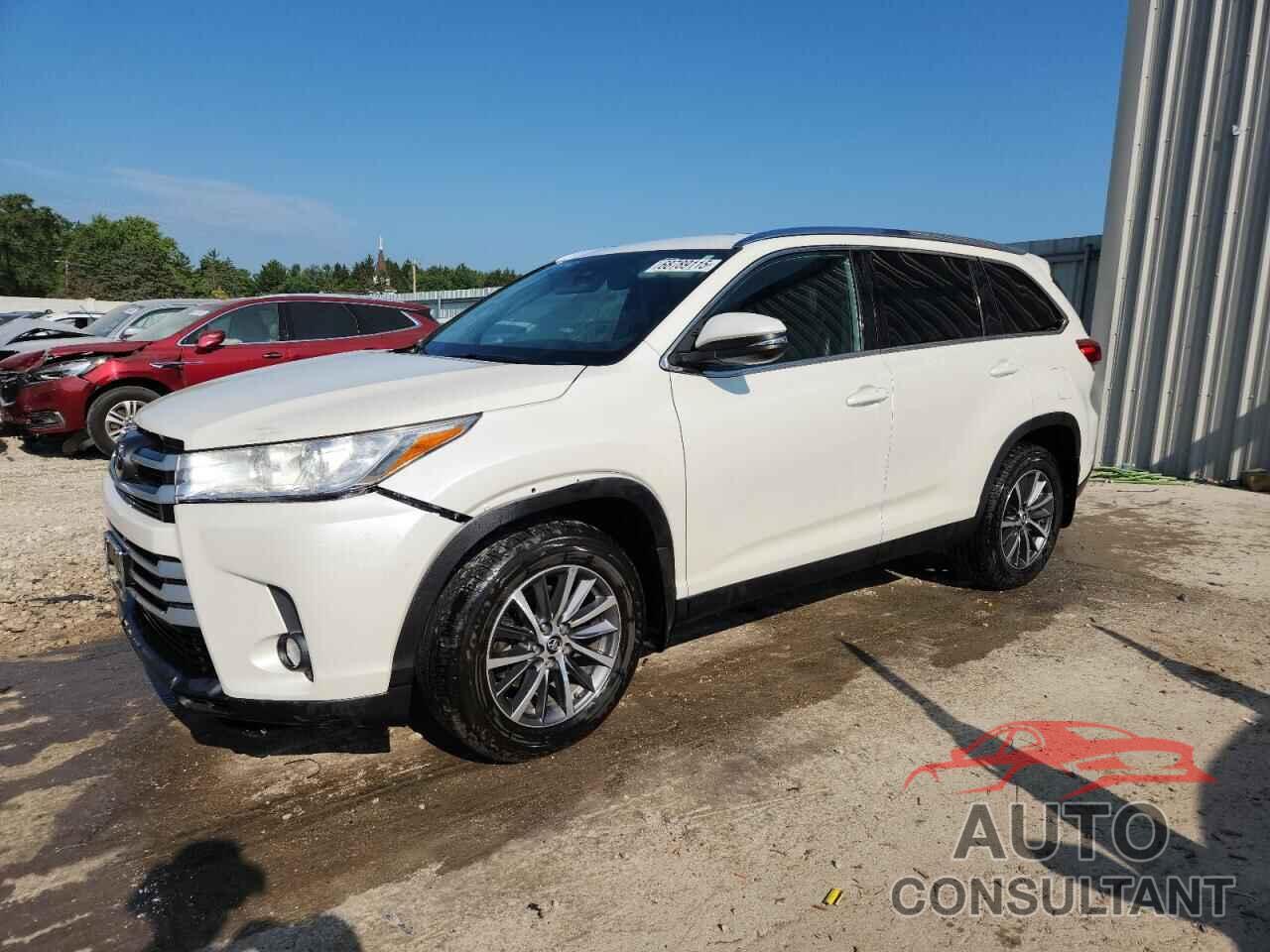 TOYOTA HIGHLANDER 2019 - 5TDJZRFH5KS597772
