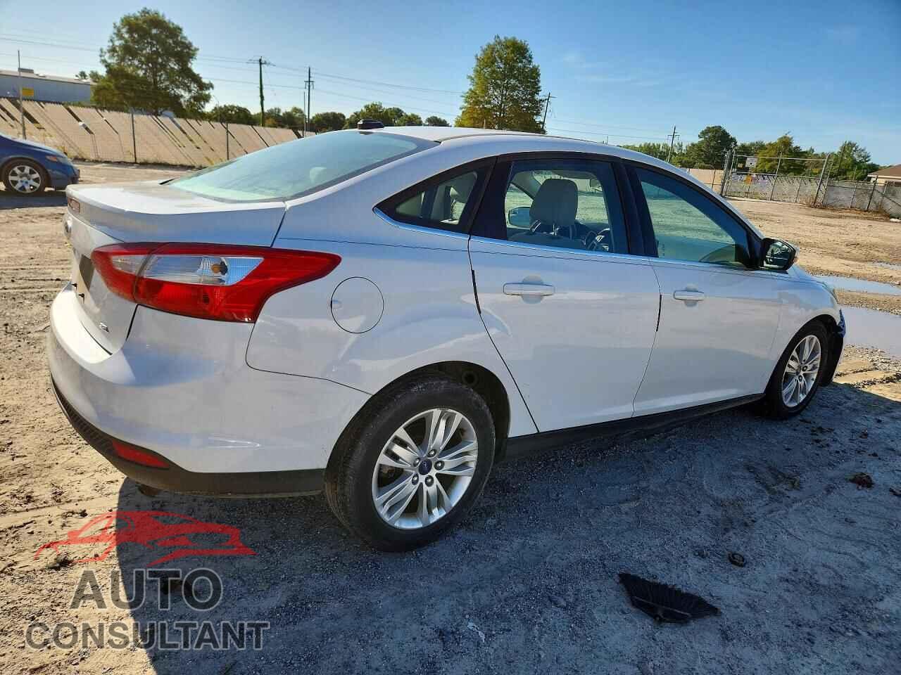FORD FOCUS 2012 - 1FAHP3H26CL363546
