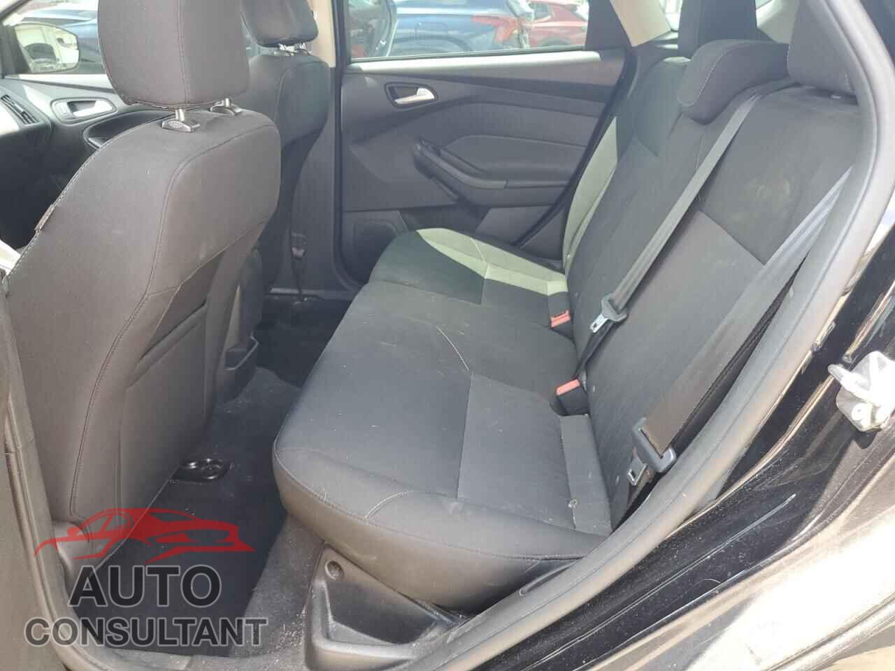 FORD FOCUS 2017 - 1FADP3K29HL298836