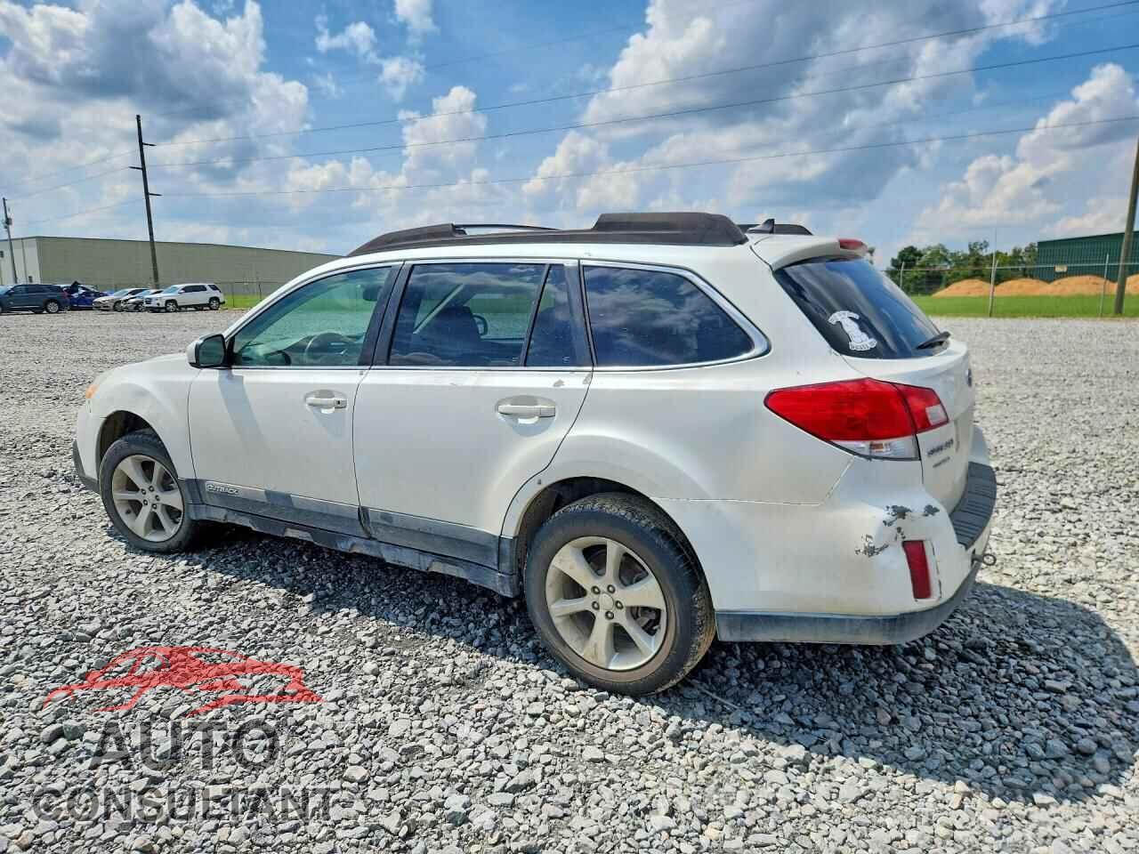 SUBARU OUTBACK 2013 - 4S4BRBPC6D3235688