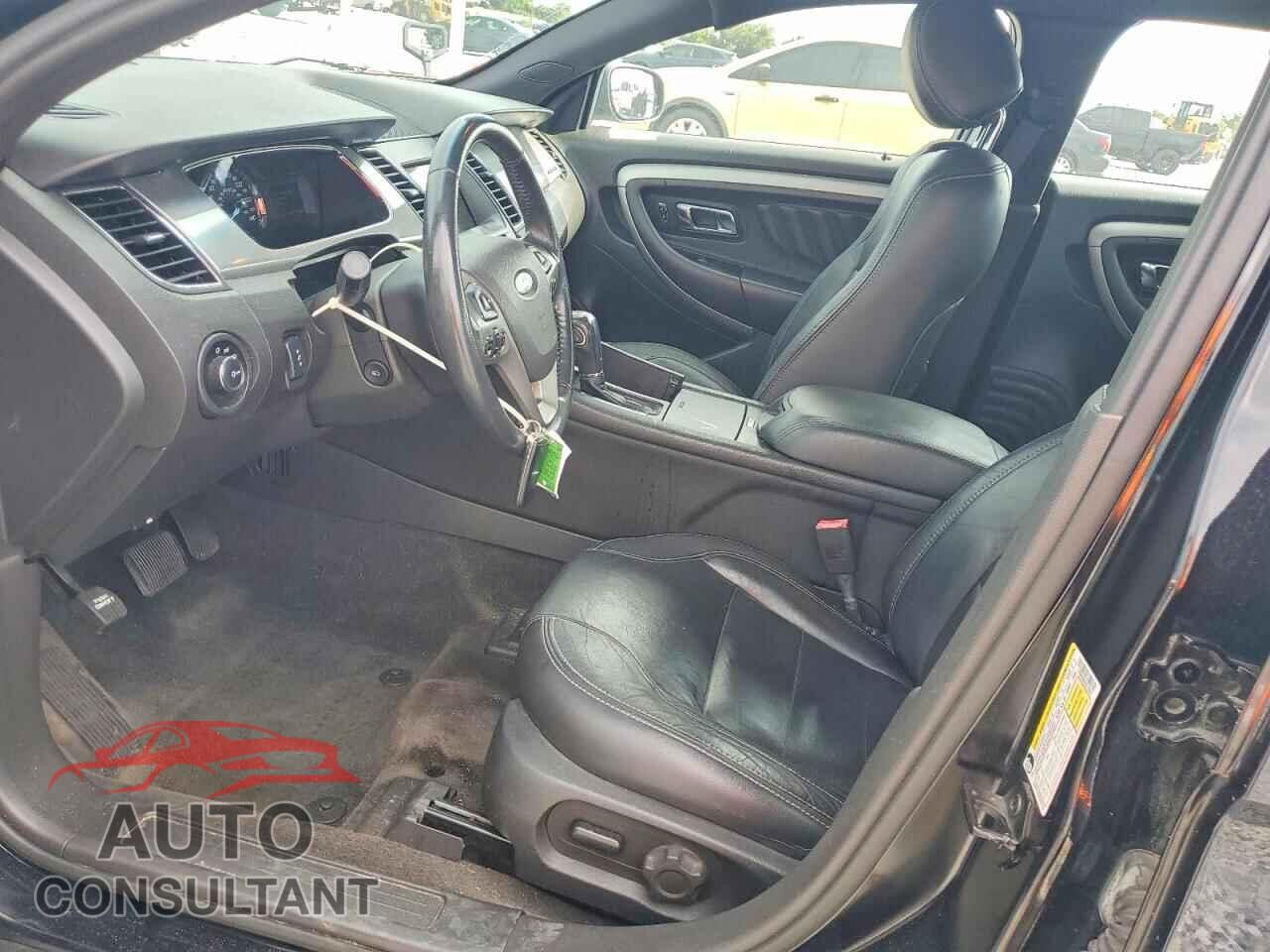FORD TAURUS 2017 - 1FAHP2E85HG120071