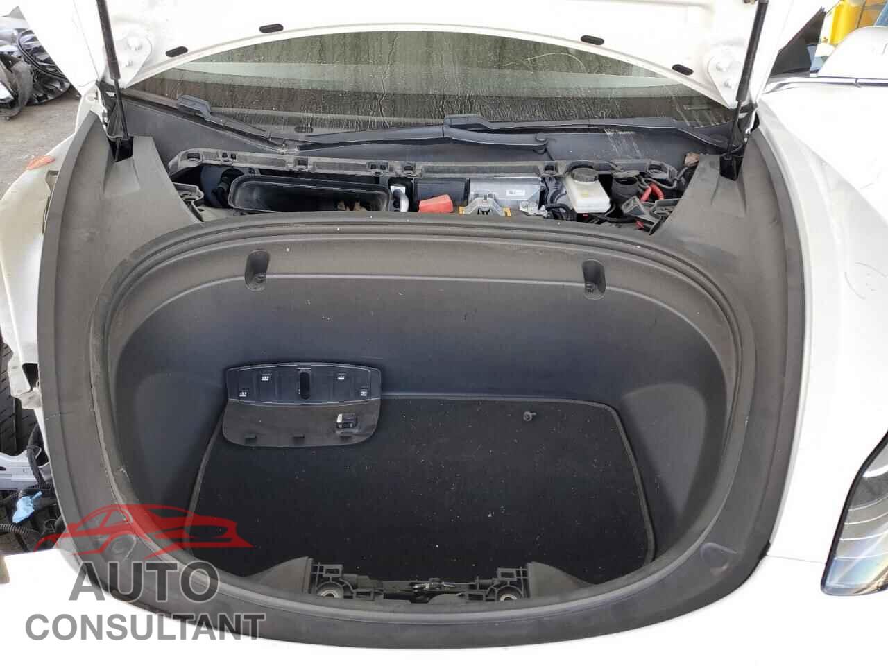 TESLA MODEL 3 2020 - 5YJ3E1EB9LF650143