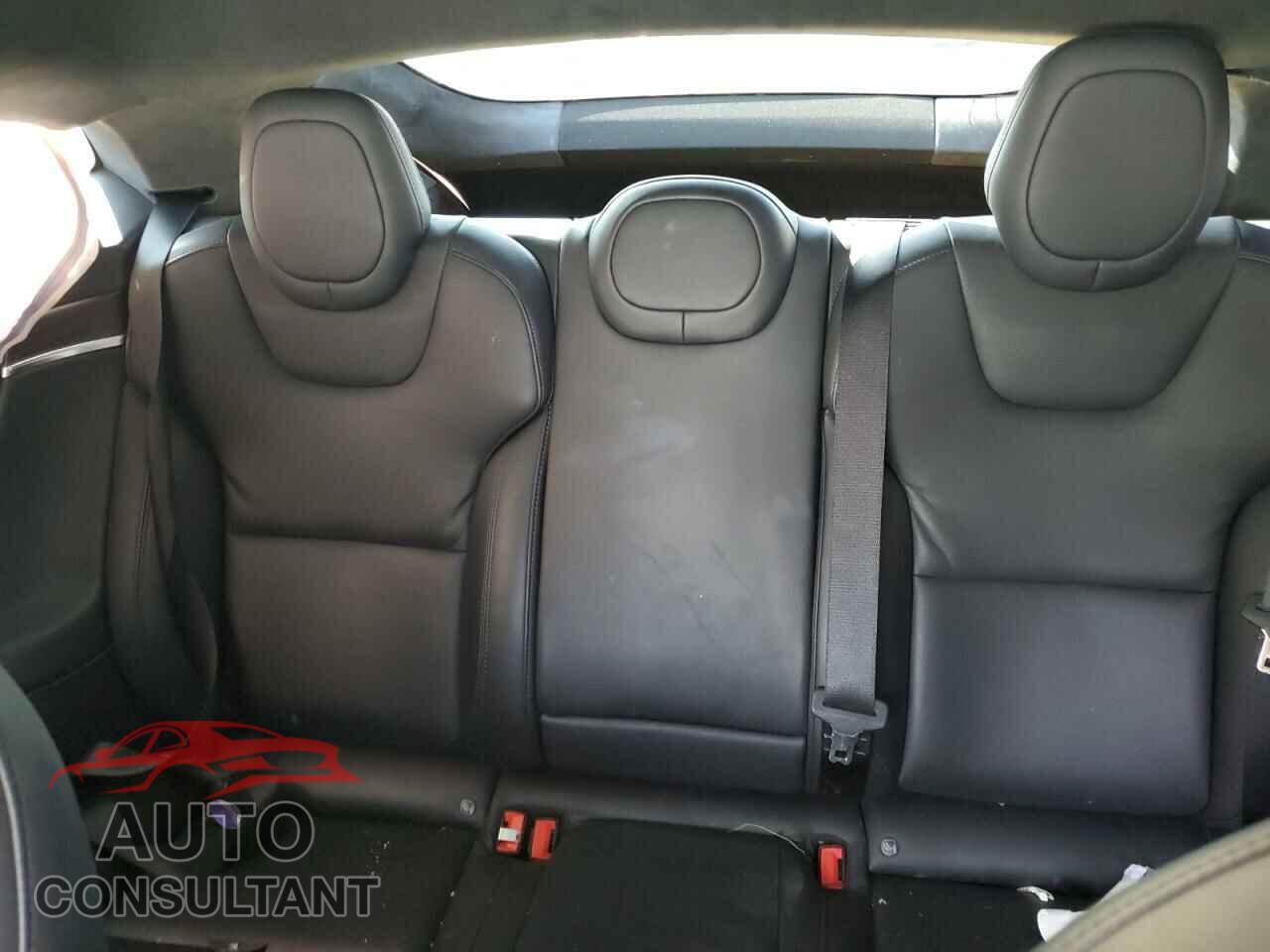 TESLA MODEL S 2022 - 5YJSA1E56NF460725