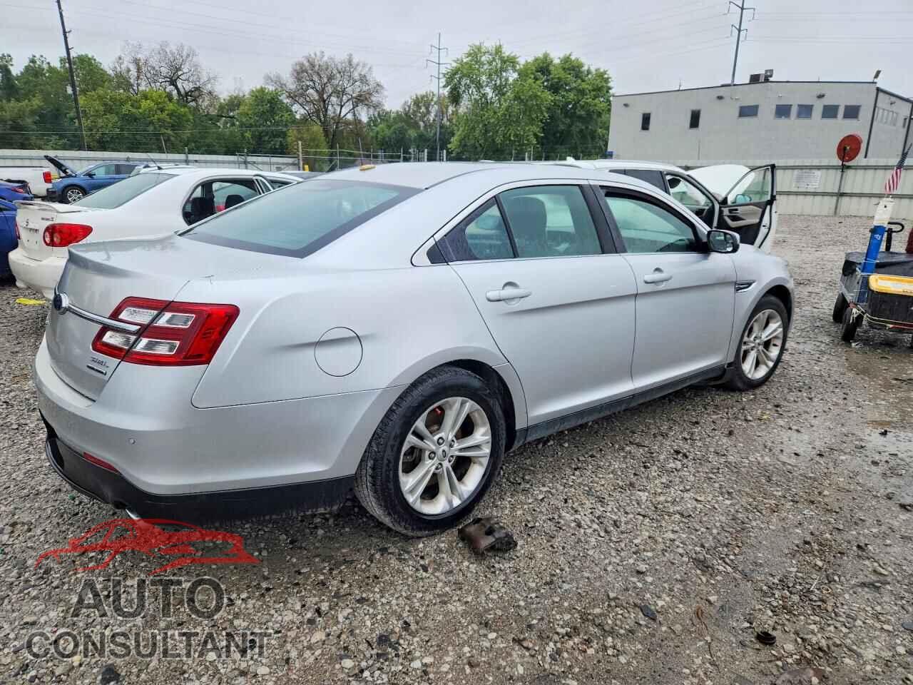 FORD TAURUS 2013 - 1FAHP2E89DG181840