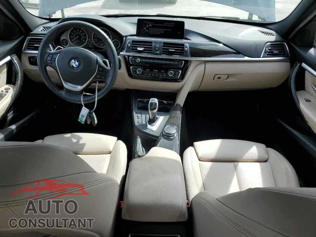 BMW 3 SERIES 2016 - WBA8E9G51GNU29989