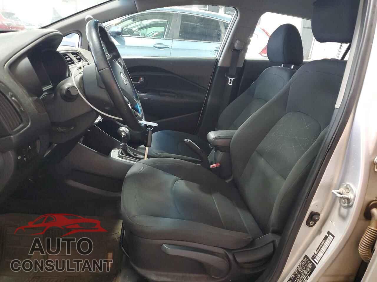 KIA RIO 2013 - KNADN4A34D6130205