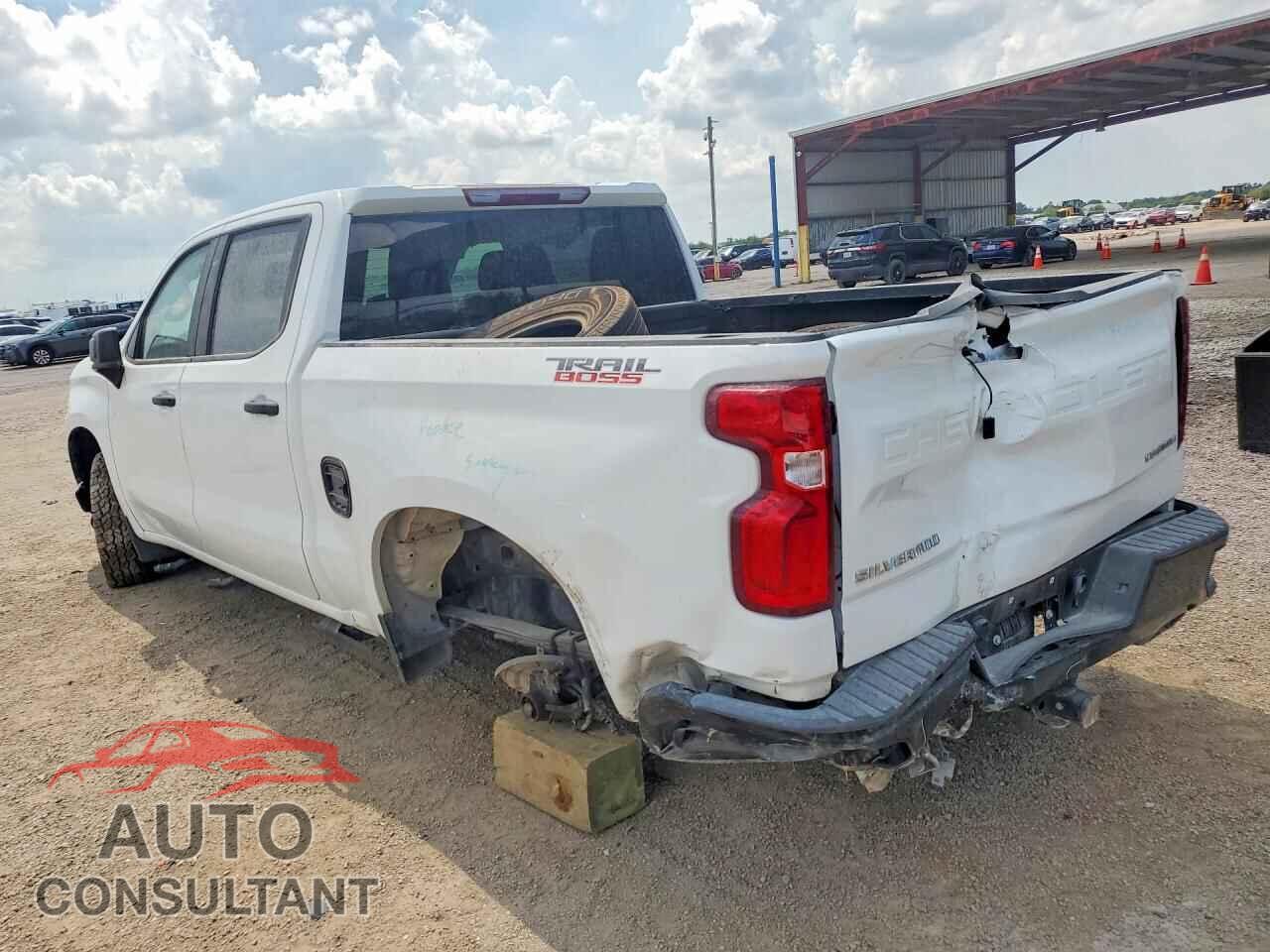 CHEVROLET SILVERADO 2021 - 1GCPYCEF4MZ232964