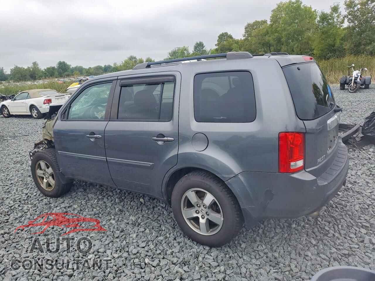 HONDA PILOT 2011 - 5FNYF4H50BB095656